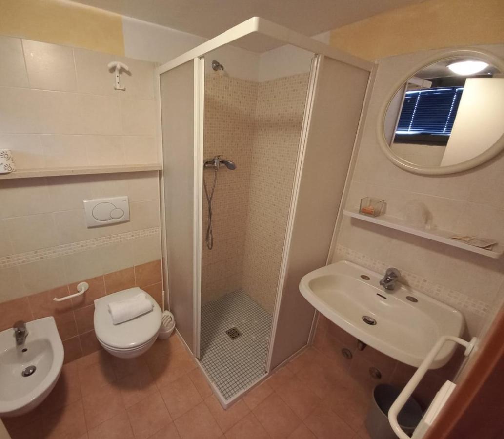 Hotel Venere Ріміні Екстер'єр фото
