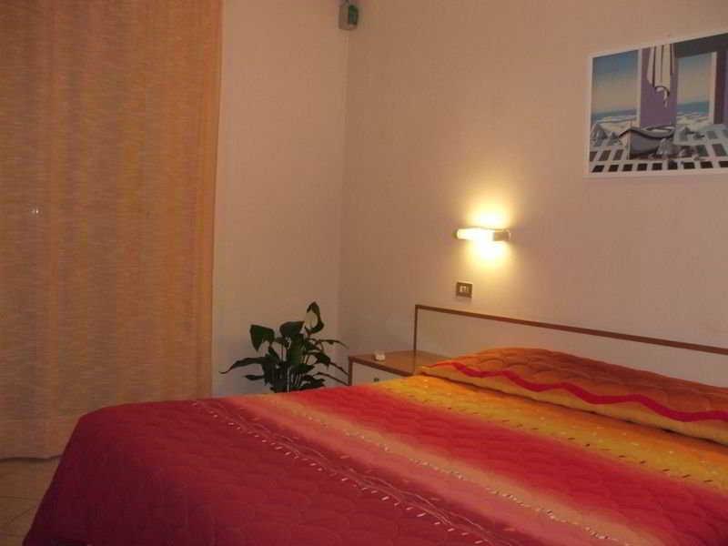 Hotel Venere Ріміні Екстер'єр фото